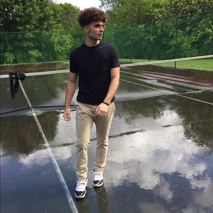 Meet your Posher, Delaney